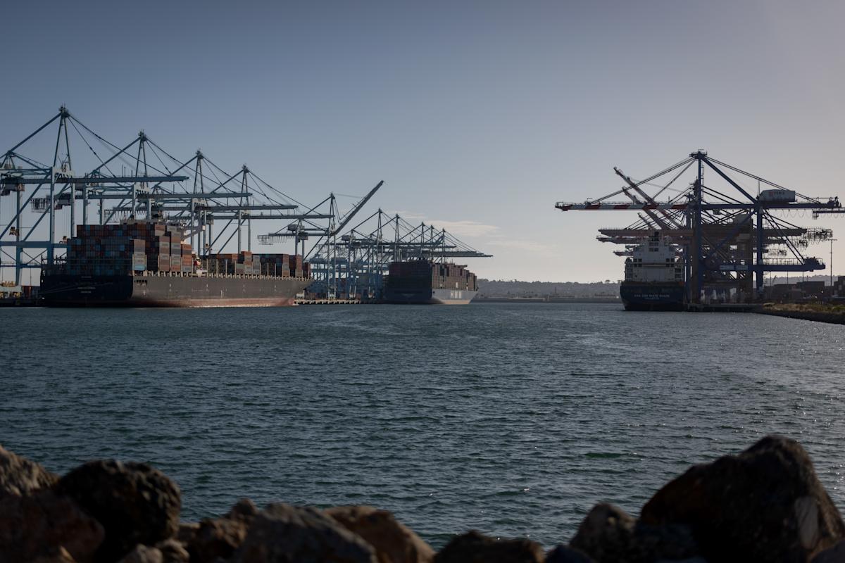 us_implements_new_tariff_measures_amid_ongoing_trade_investigations_