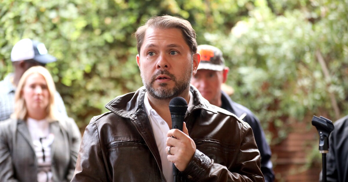 sen_gallego_calls_on_gop_to_support_aca_subsidies_at_tucson_event_