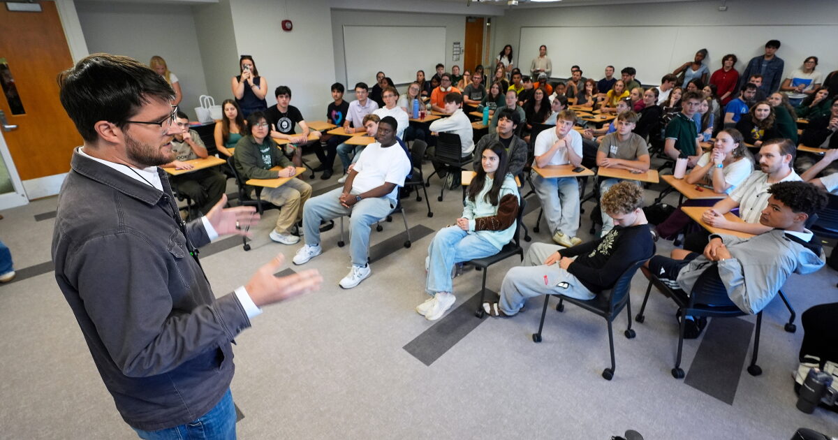 young_americans_navigate_job_market_hurdles_and_political_discontent_