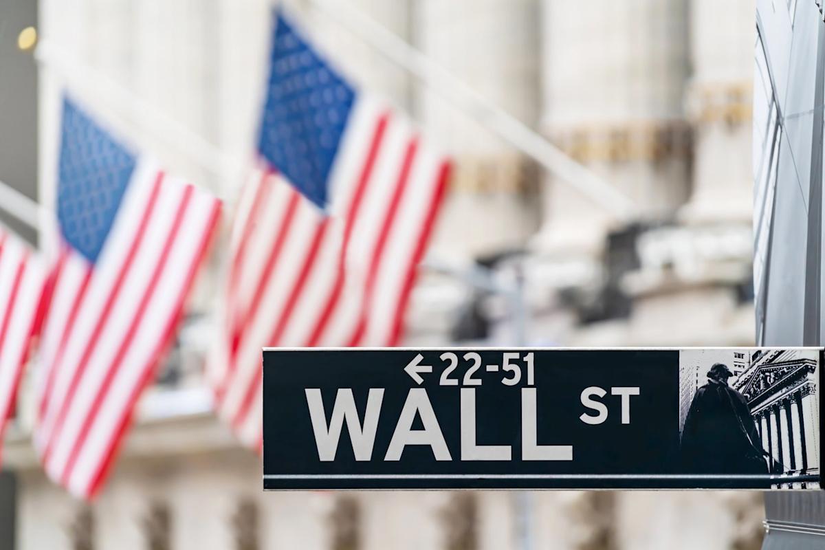 tariff_refunds_and_economic_outlook_what_investors_need_to_know_