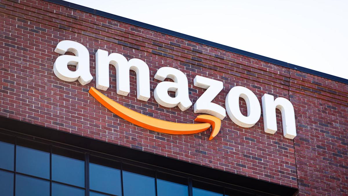 consumers_file_class_action_against_amazon_for_unlawful_tariff_charges_