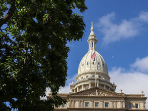 Michigan Budget Crisis: Leaders Race to Prevent Government Shutdown
