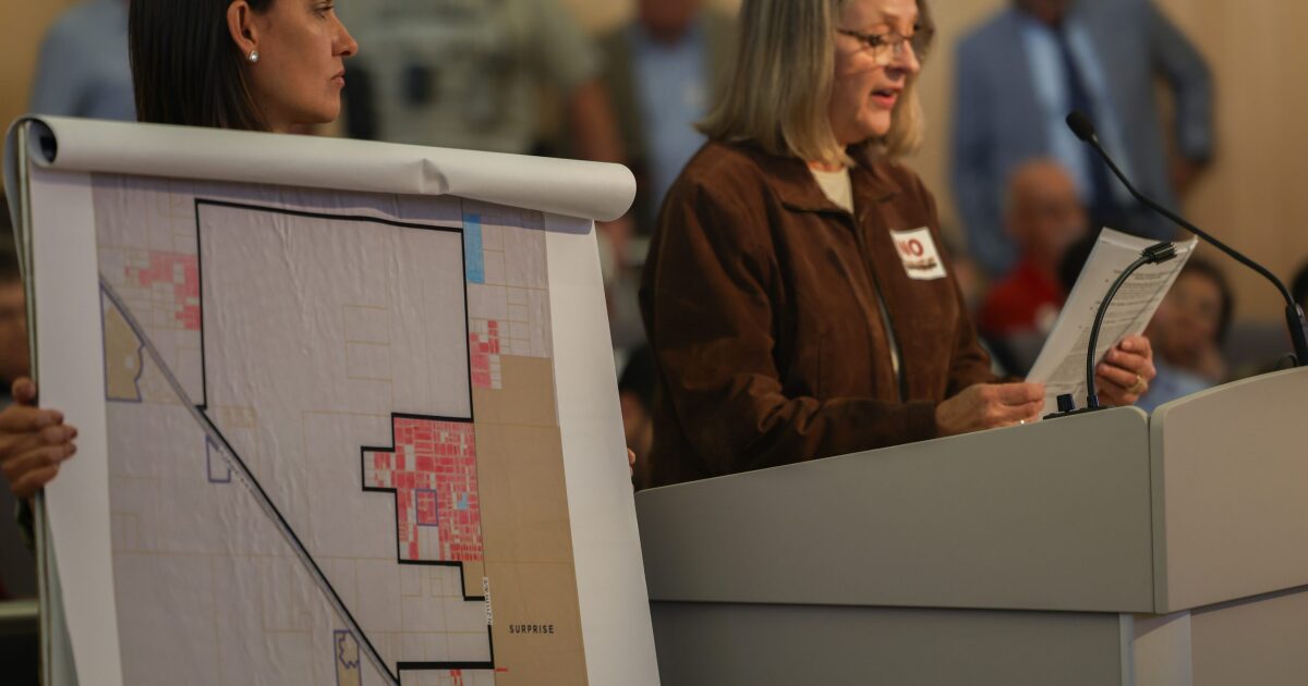 wittmann_residents_rally_against_bnsfs_controversial_rail_facility_