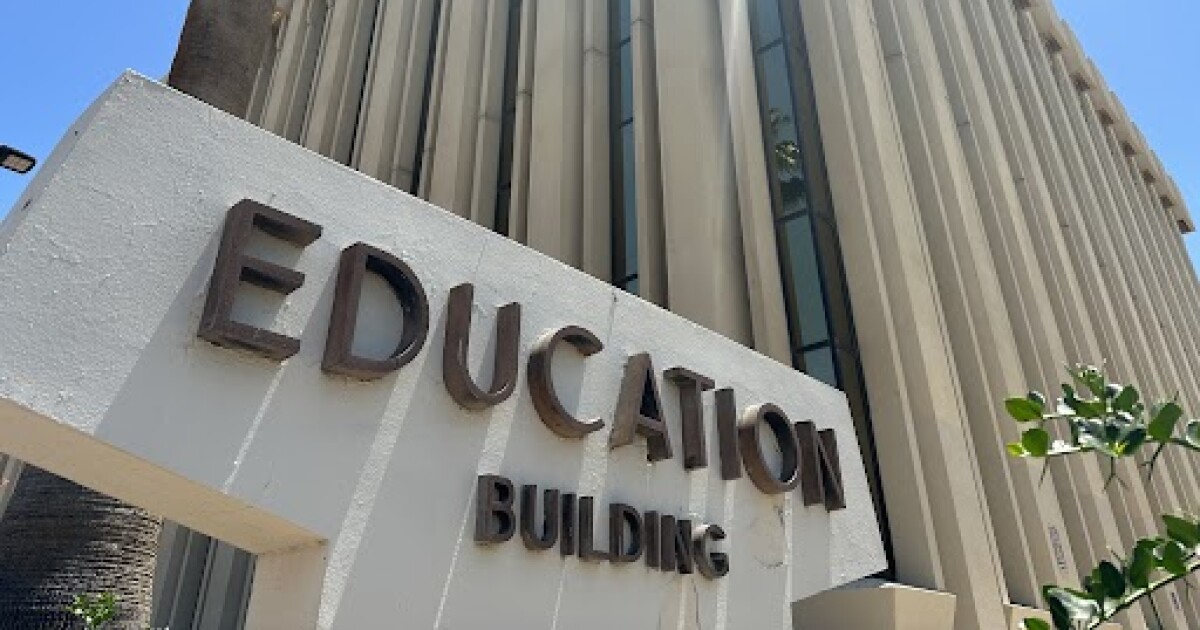 arizona_schools_struggle_with_200_million_funding_shortfall_crisis_