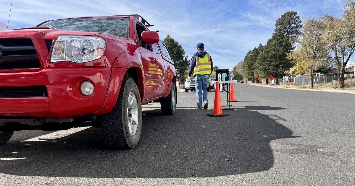 government_shutdown_leads_to_surge_in_food_pantry_demand_
