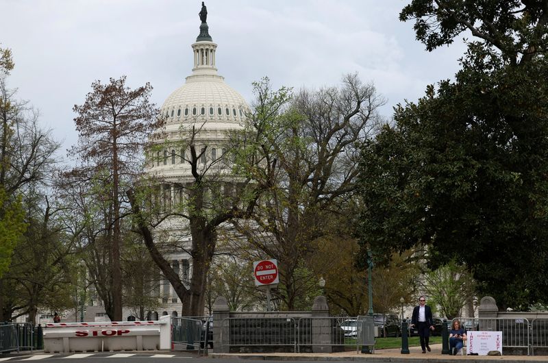 us_budget_deficit_surges_20_in_july_reaching_record_291_billion_