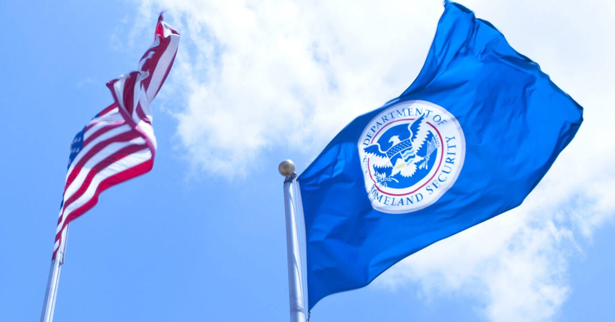 dhs_accelerates_arizona_border_wall_expansion_bypassing_regulations_