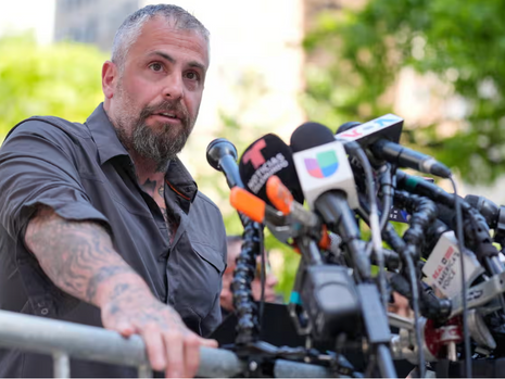 Robert De Niro and Former DC Police Officers Speak Outside Trump Hush-Money Trial, Calling Attention Back to January 6th