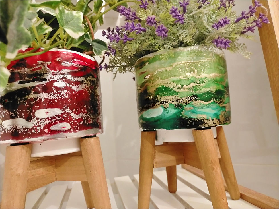 Mango Hill Tavern- Create x 2 Mini Alcohol Ink Planter Pots w/Stands! 