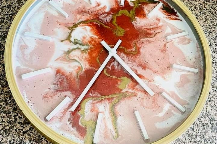 Degani Coorparoo - Learn to make resin clock!