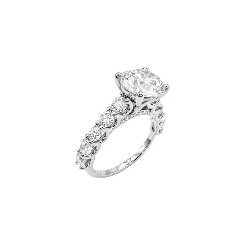 טבעת סוליטר | בשיבוץ אבן עגולה + צידי הטבעת | 3.6 CT
