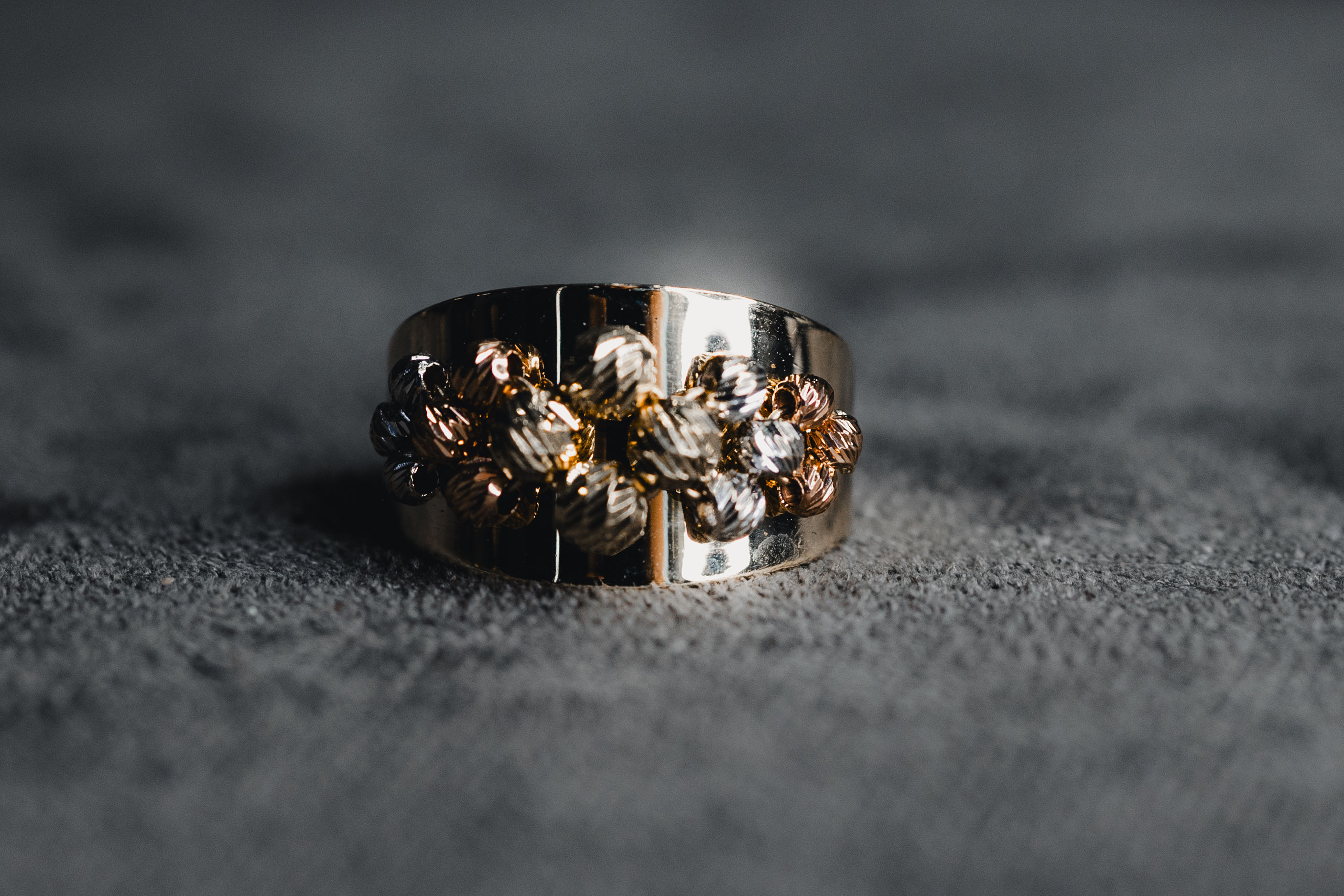Golden Cluster Ring טבעת