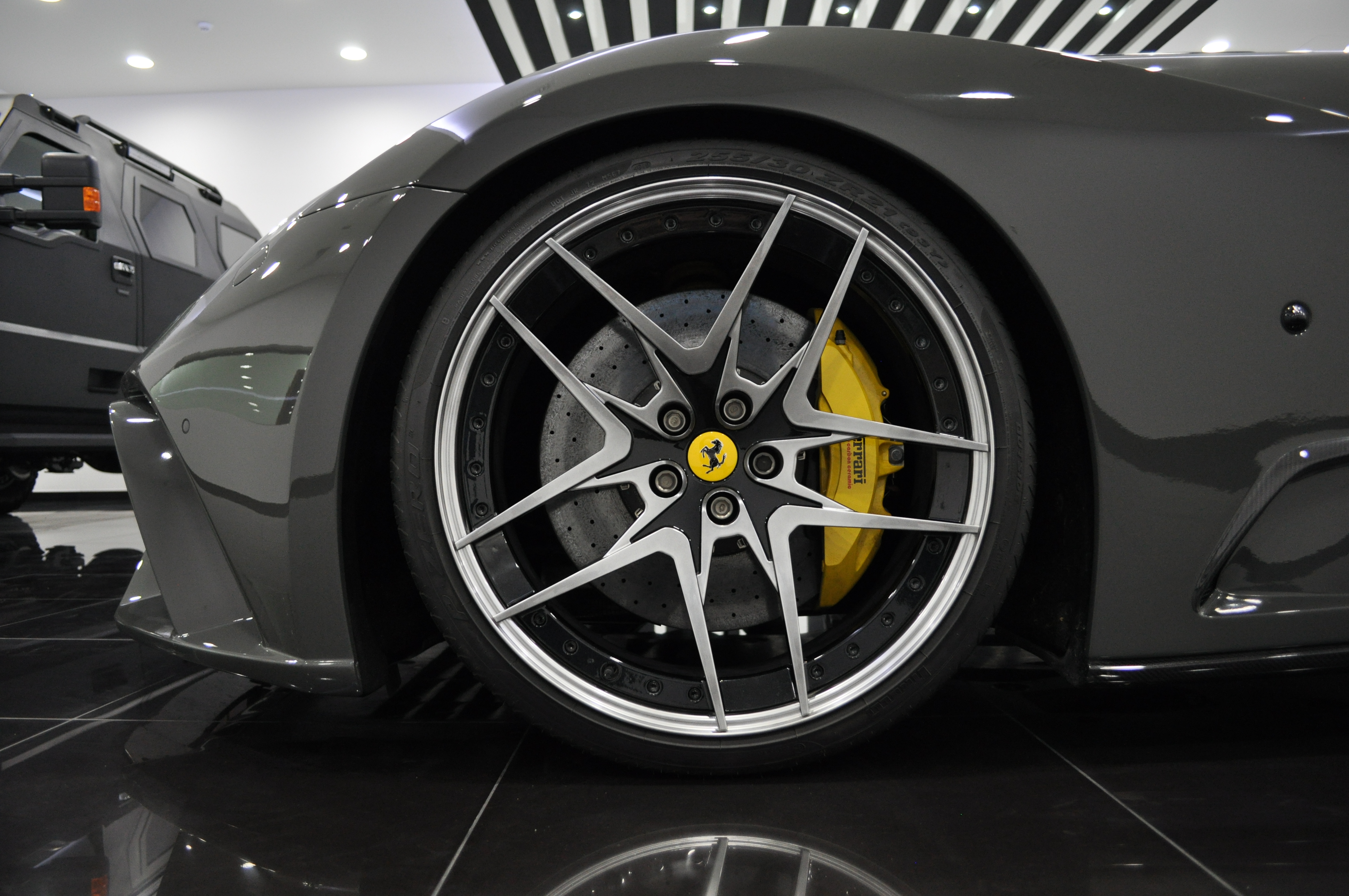Hyper Voitures Ferrari F12 Novitec Rosso N Largo S For Sale