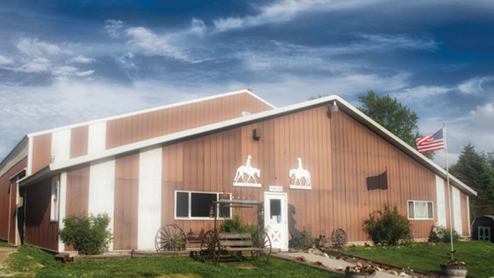 timmermanns-ranch-in-island-lake.jpg