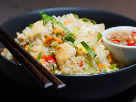 Khao Pad Gai - gebratener Reis mit Hühnchen