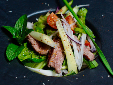 Yam Nua - thailändischer Rindfleischsalat