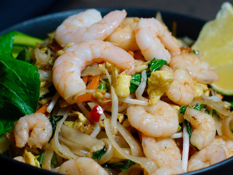 Pho Xao - Gebratene vietnamesische Reisnudeln mit Garnelen