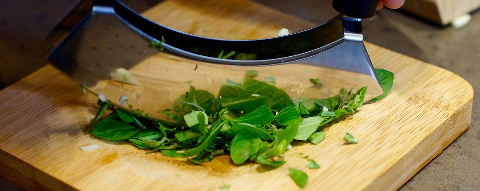 Kräuterwiege, Oregano und Petersilie