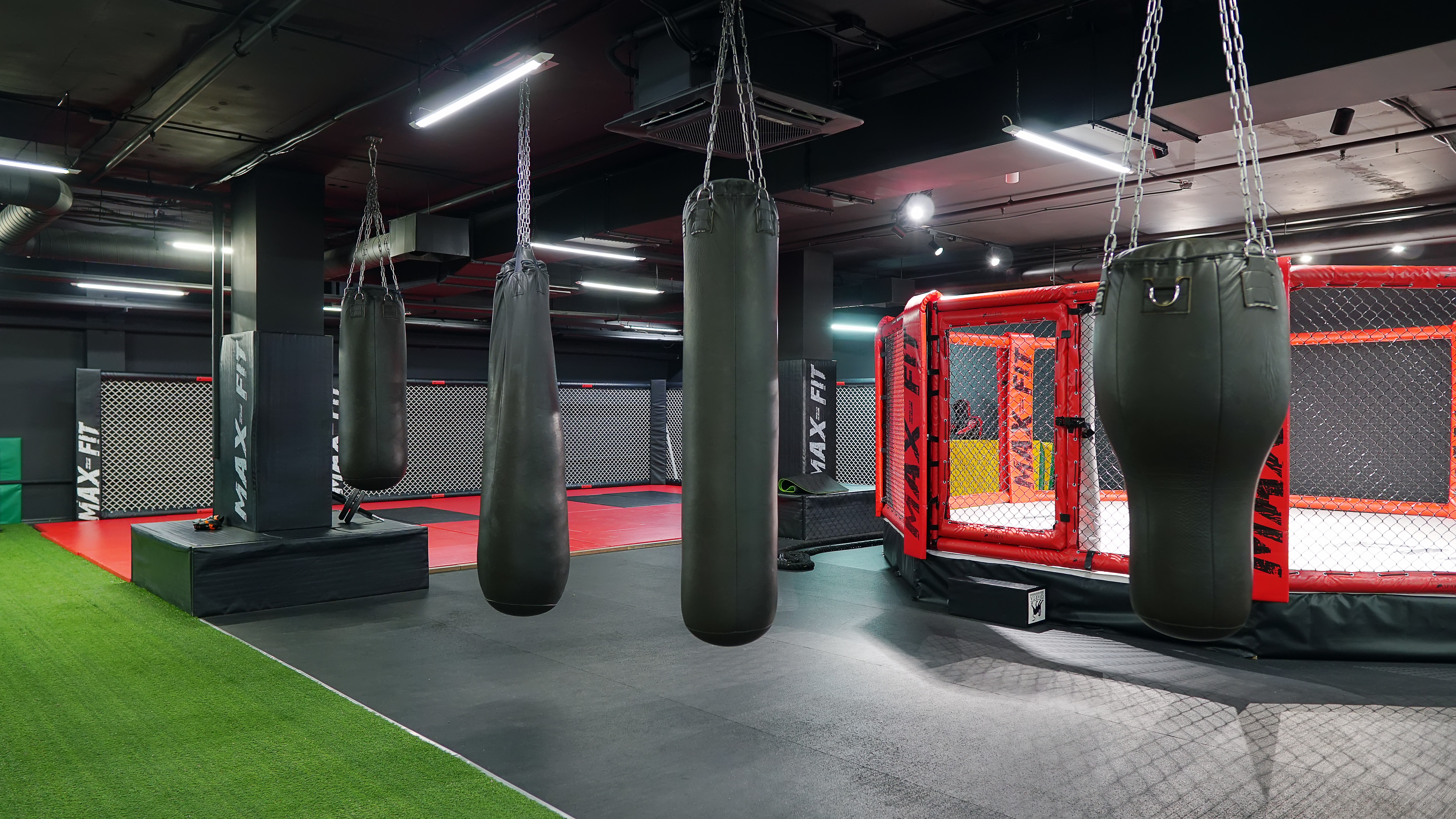 Зона единоборств СОК "MAX-FIT"