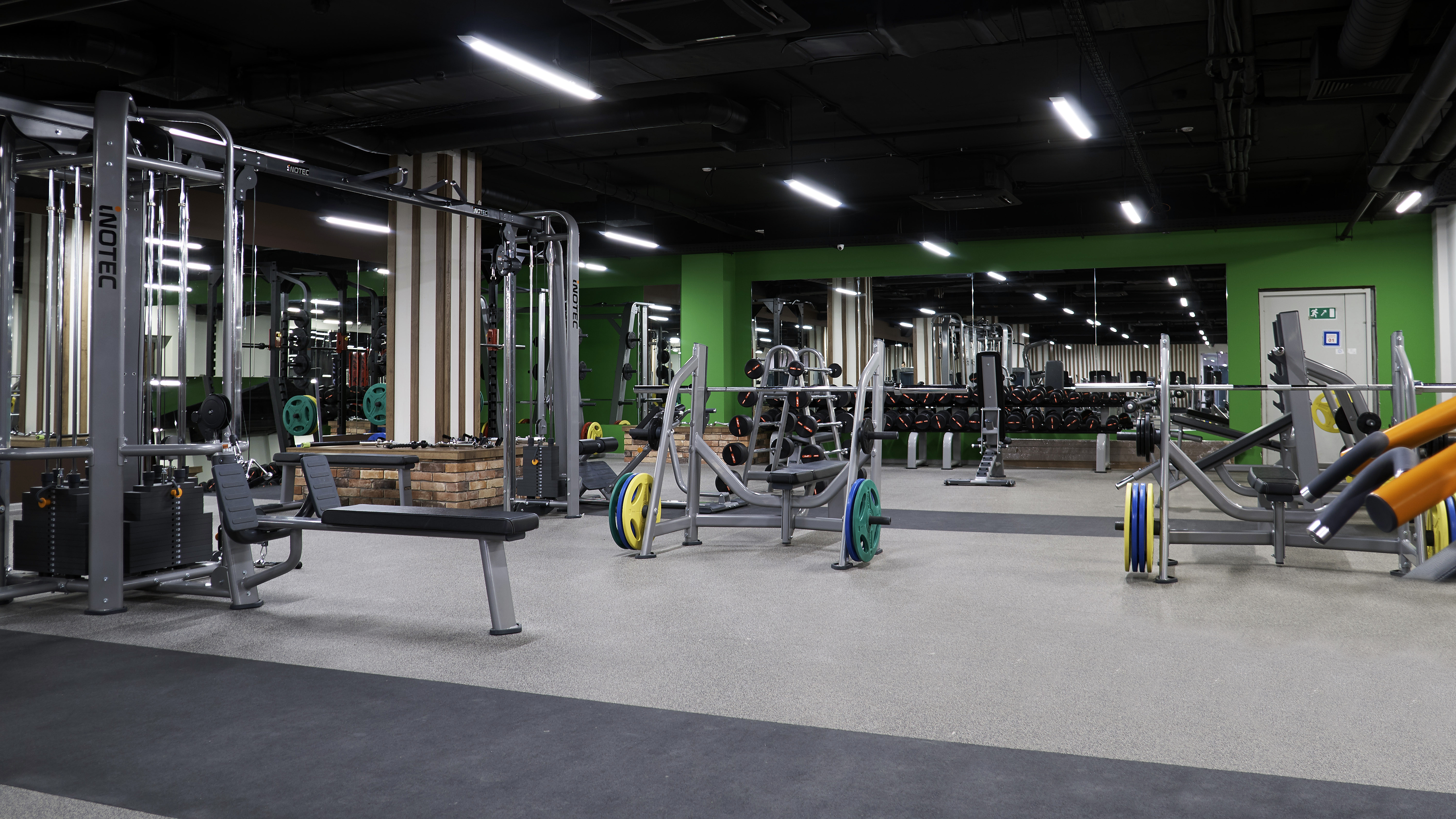 Тренажерный зал в "MAX-FIT"