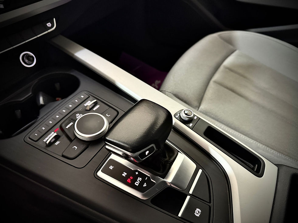 Miniatura: AUDI A4 Advanced 35 TDI S tronic