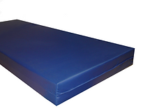 HOSPITALARIO Colchón hospitalario Tela: VinÃlica, impermeable Tamaño standard: 90cm x 200 x 4 pulgadas Espuma: con aditivo retardante de llama, alta densidad, antialérgico. Opcional: aditivo antibacterial. Colchón firme y confortable que proporciona la firmeza y estabilidad necesarias a la hora de descansar, cuidando asà la buena postura del cuerpo , previniendo dolores de espalda, cuello y articulaciones. Dimensiones: 100 cm x 190 cm x 7" 140 cm x 190 cm x 7" 152 cm x 200 cm x 7" 200 cm x 200 cm x 7" La firmeza y el confort ideal, desarrollado en espuma flexible de alta densidad, que permite el descanso homogéneo de su cuerpo. Dimensiones: 100 cm x 190 cm x 7" 140 cm x 190 cm x 7" 152 cm x 200 cm x 7" 200 cm x 200 cm x 7" Colchón diseñado para centros médicos y camas hospitalarias.