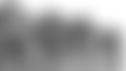 מבט אל העבר: ראש העין חשׂפה שיניים