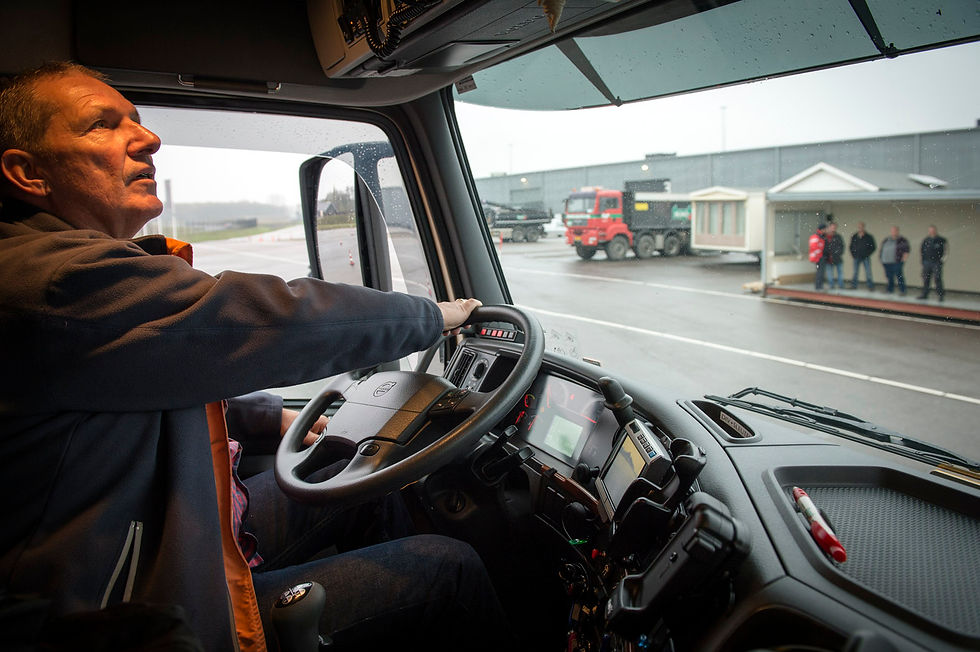In de vrachtwagen