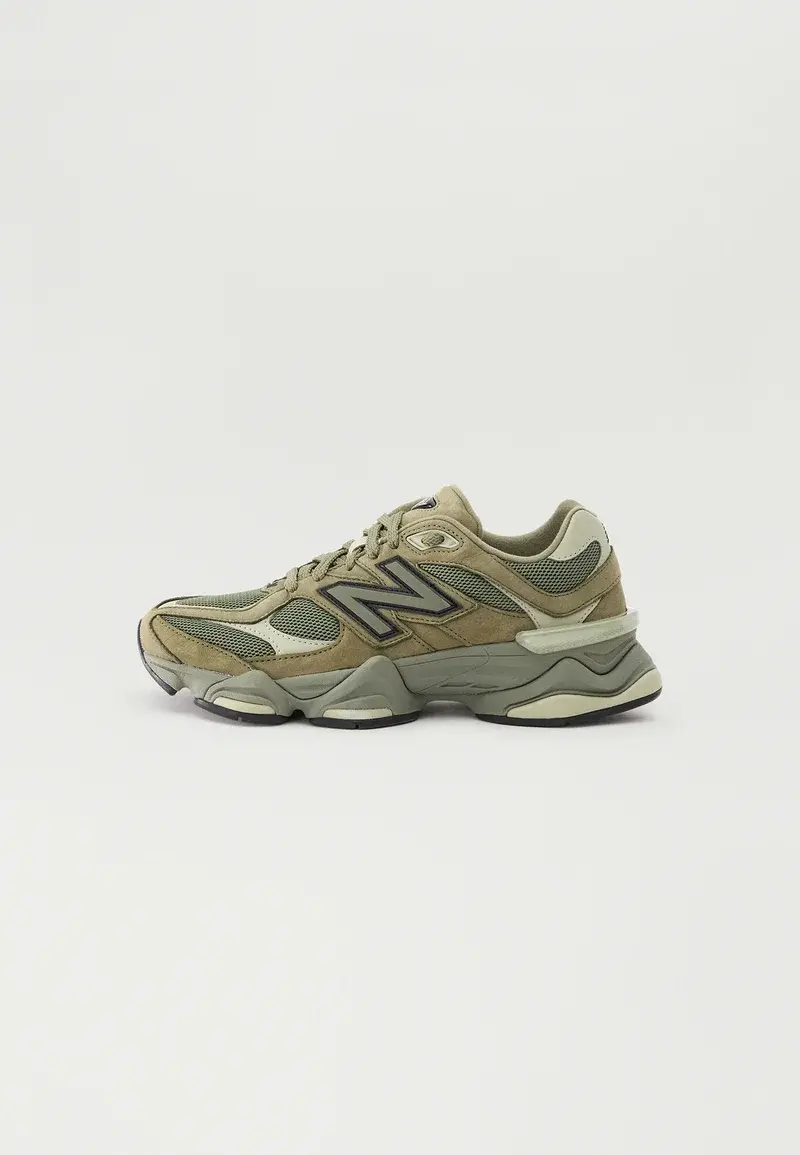 NEW BALANCE 9060 DARK GREEN