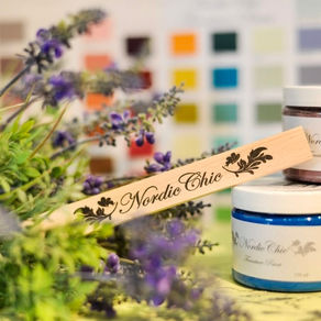 Slik maler du kjøkkenfronter med kalkmaling – komplett guide