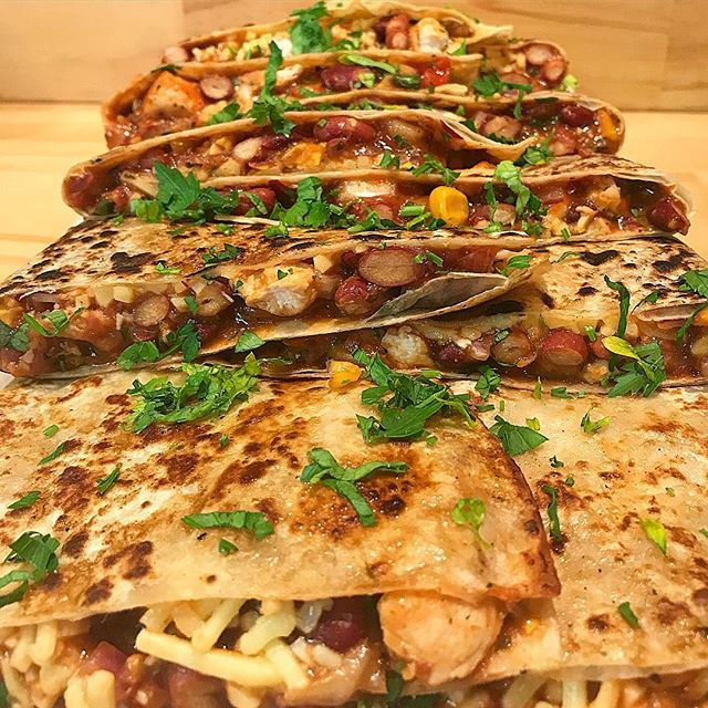 Chicken Chillibean Quesadillas