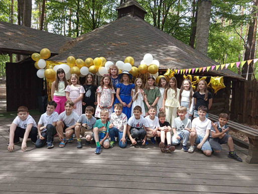 Прощання з початковою школою учнів 4-А класу