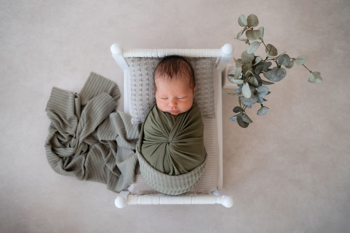 Newborn, Sabrina Uller, Familienfotografin, Fotogschichtl