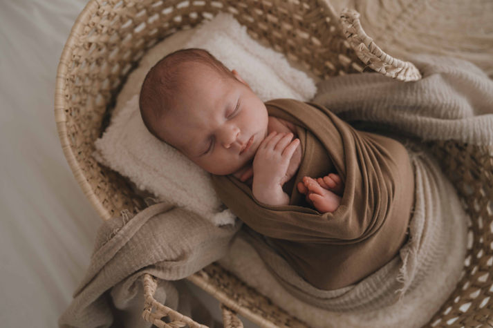 Newborn, Sabrina Uller, Familienfotografin, Fotogschichtl