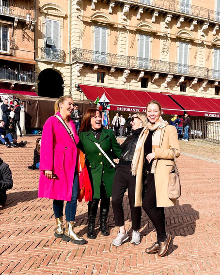 Women's friendship - is it real?