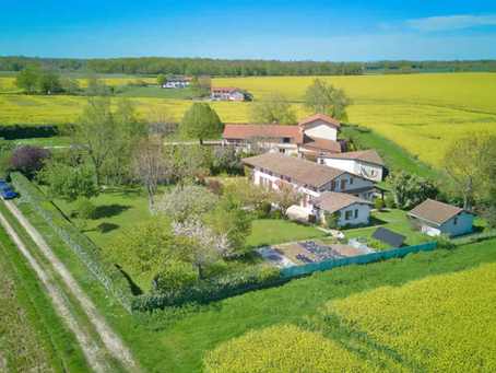 Shooting Photo : Propriété et ferme authentique dans l'Ain pour Keller Williams
