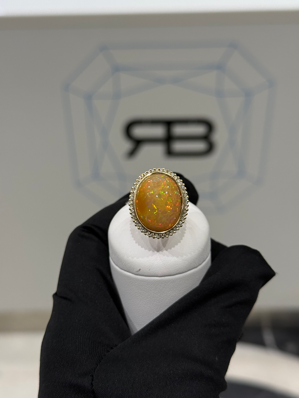 Miniatura: Anello con opale 