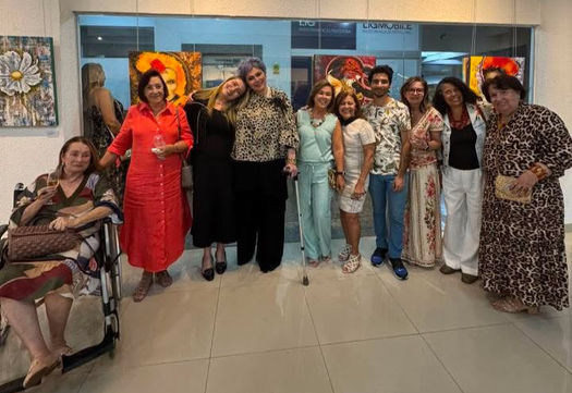 Lylian Lauper e a arte de formar novos olhares: exposição “Poéticas Visuais” reúne alunos em Brasília