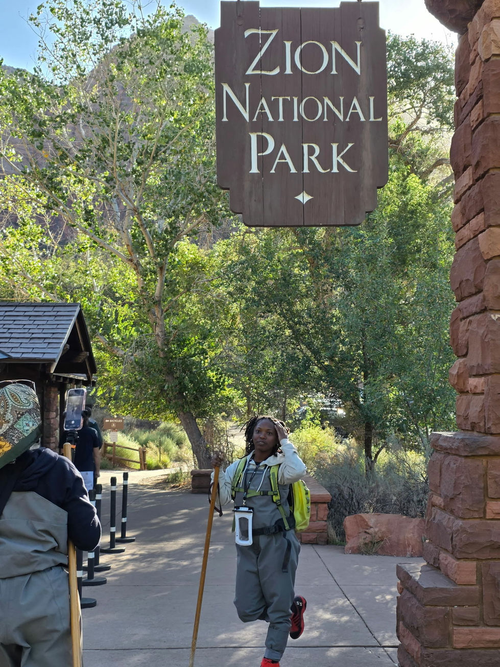 df6ff944-1b73-4f02-9fef-60d3df8b8970