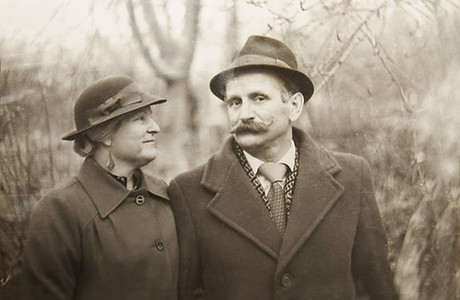 B&W Photo of a Couple