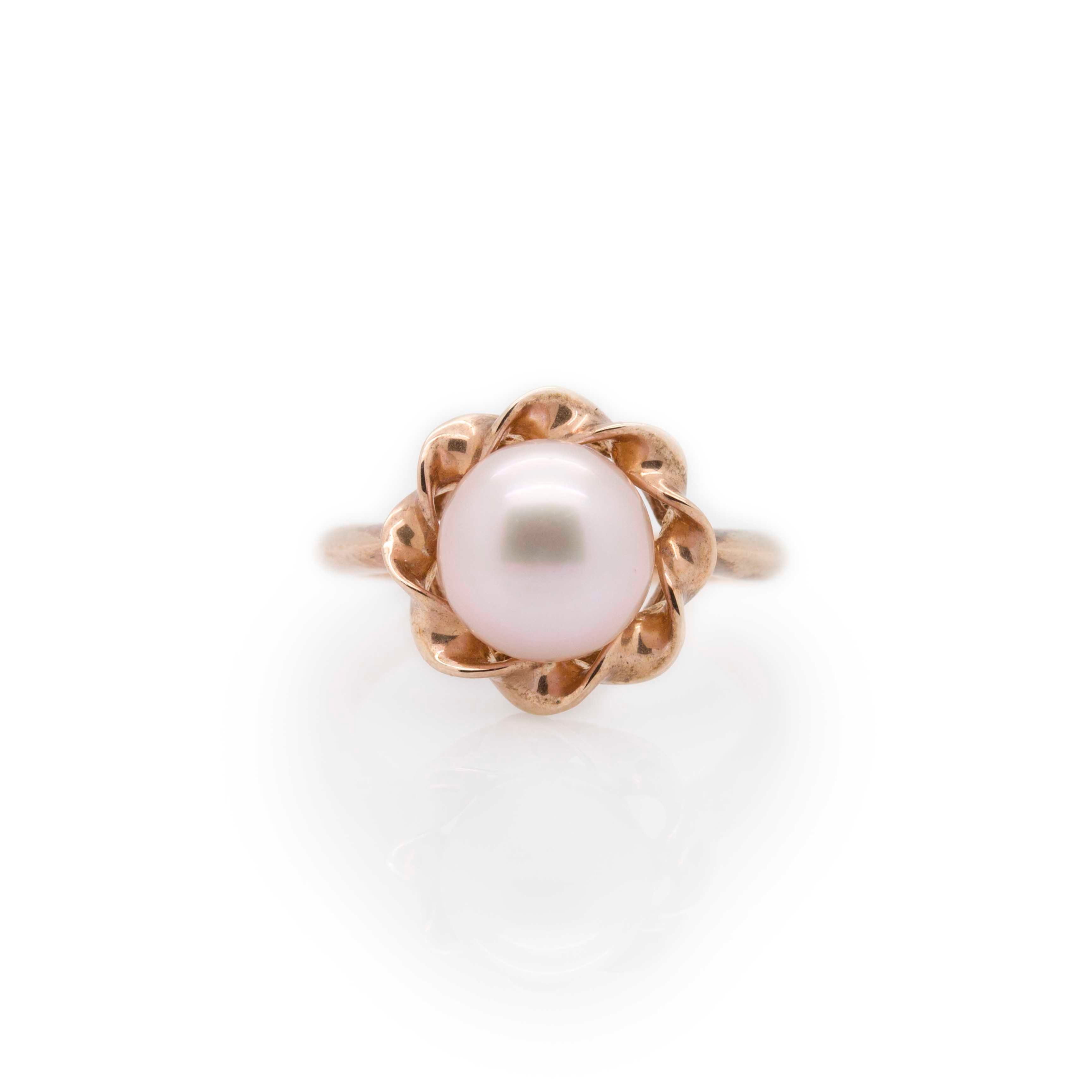 Rose Gold Pearl Ring