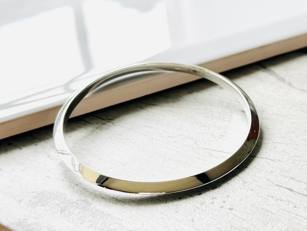 Sterling Silver Knife Edge Bangle
