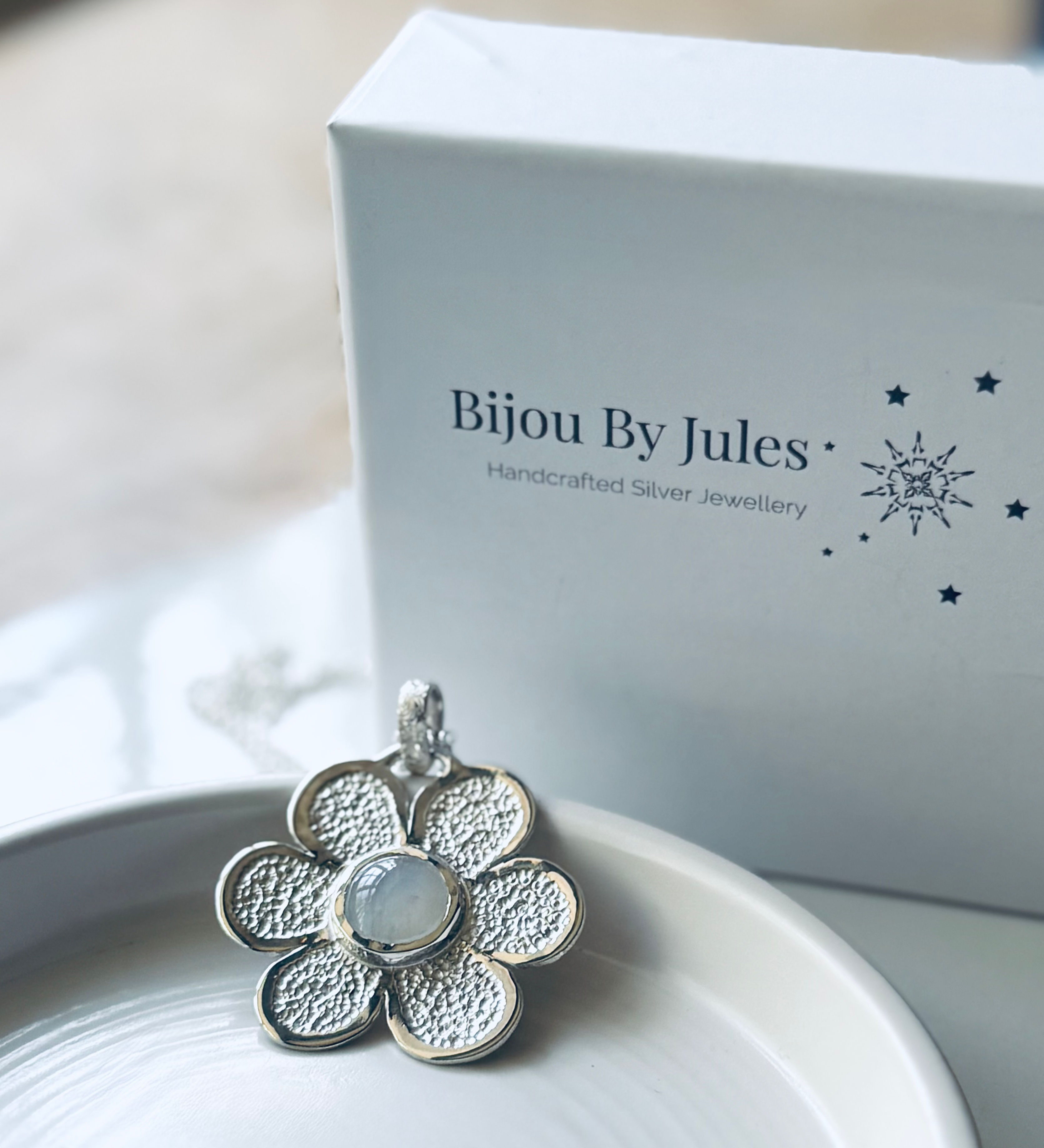 Sterling Silver Flower Pendant Necklace