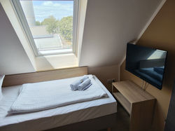 Einzelzimmer (2)