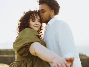 MATT + TAYLOR | WILDFLOWER ENGAGEMENT SHOOT 