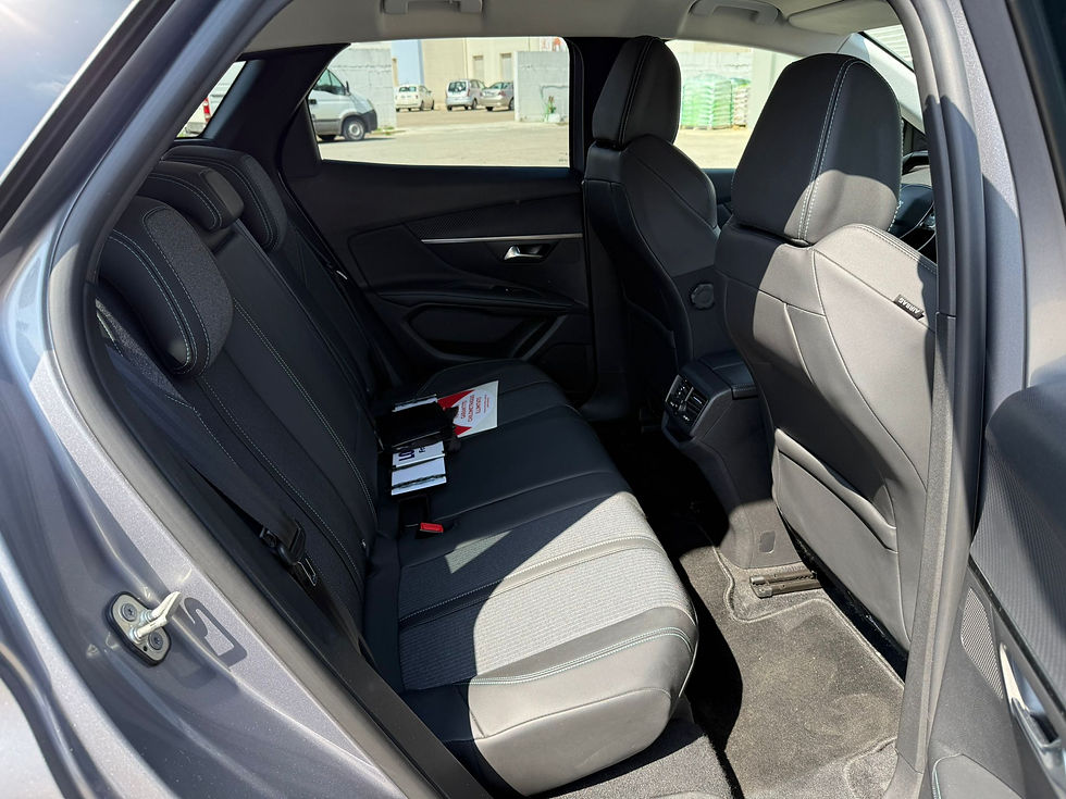 Miniatura: PEUGEOT - 3008 - BlueHDi 130 EAT8 S&S Allure