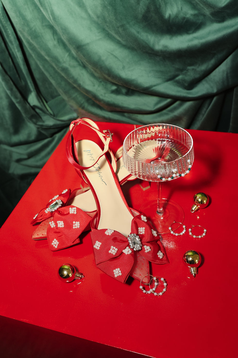 Thumbnail: Mistletoe Wishes