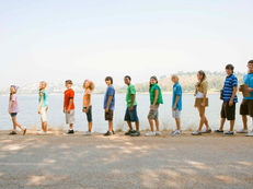 人と人とが繋がって動くイメージを演奏に