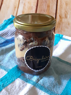 brownie no pote