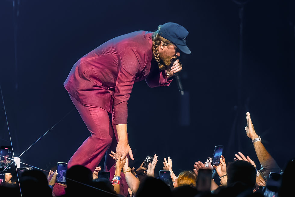 Wesley Schultz -The Lumineers - Photo by Chris Collett
